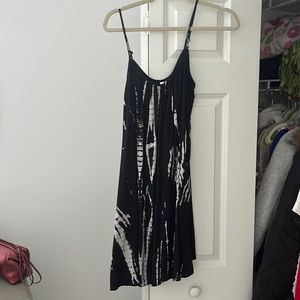Black and white flow dress